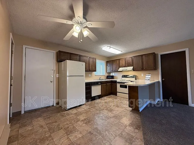 4604 3rd Ave S #14 — Photo 9