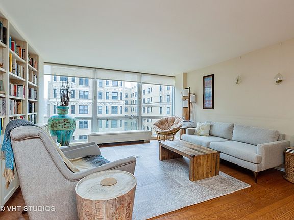 3rd image of 2400 N Lakeview Ave APT 1804