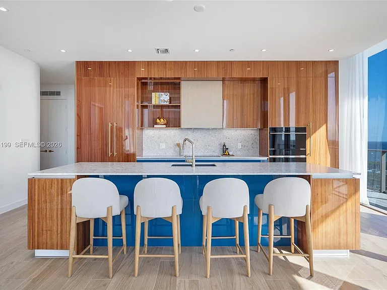 2655 S Bayshore Dr #1911 — Photo 12