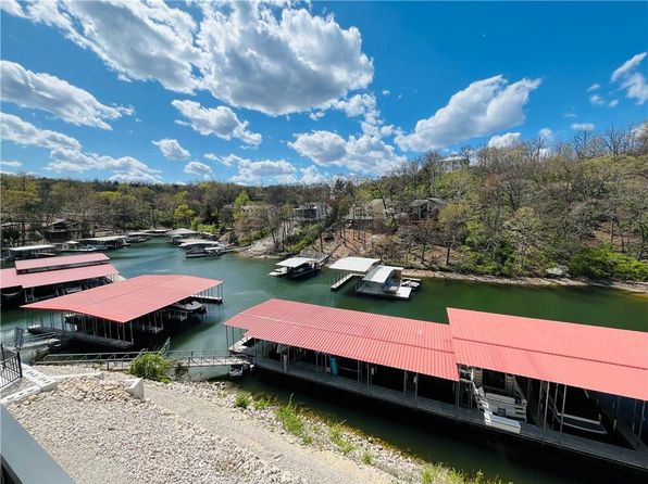 295 Highland Shores Dr #3B, Lake Ozark, MO 65049