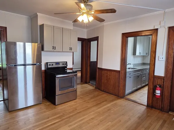 68 Claremont Ave APT 1, Manchester, NH 03103