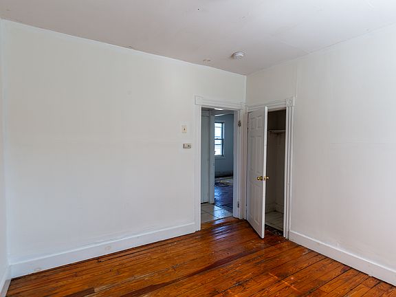 5th image of 155 Ohio Ave #2