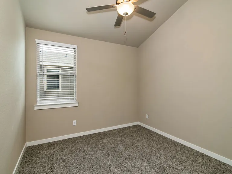 605 Harvest Moon Dr — Photo 9