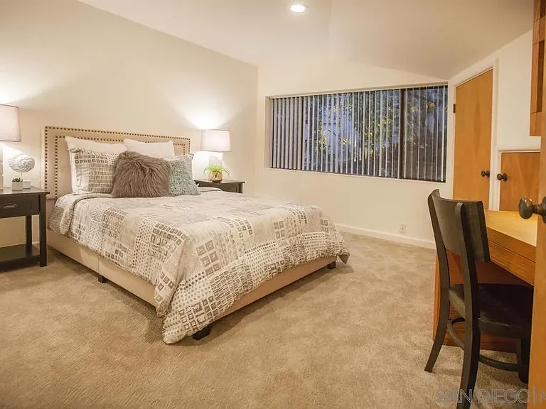 678 Orchid Ln — Photo 18