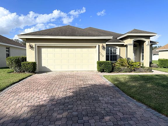 2nd image of 3318 Oak Hill Pl