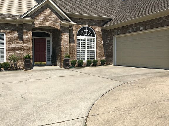 2nd image of 4360 Longwood Dr
