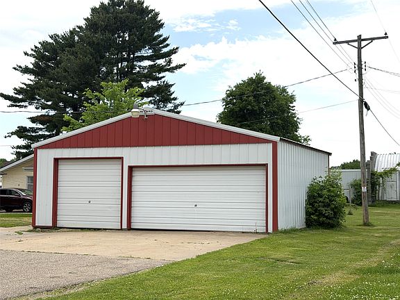 5th image of 150 E Main Street #5