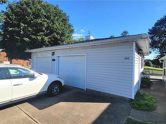 5th image of 500 Applegate Dr