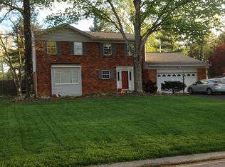 6399 Stirrup Rd, Cincinnati, OH 45244