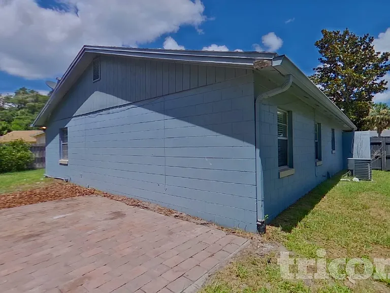 947 Rich Dr — Photo 16