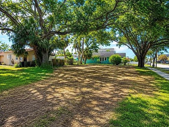 4th image of 302 N ALBANY AVENUE LOT 8