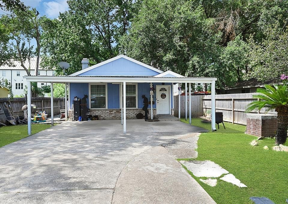 1st image of 8829 Carousel Ln
