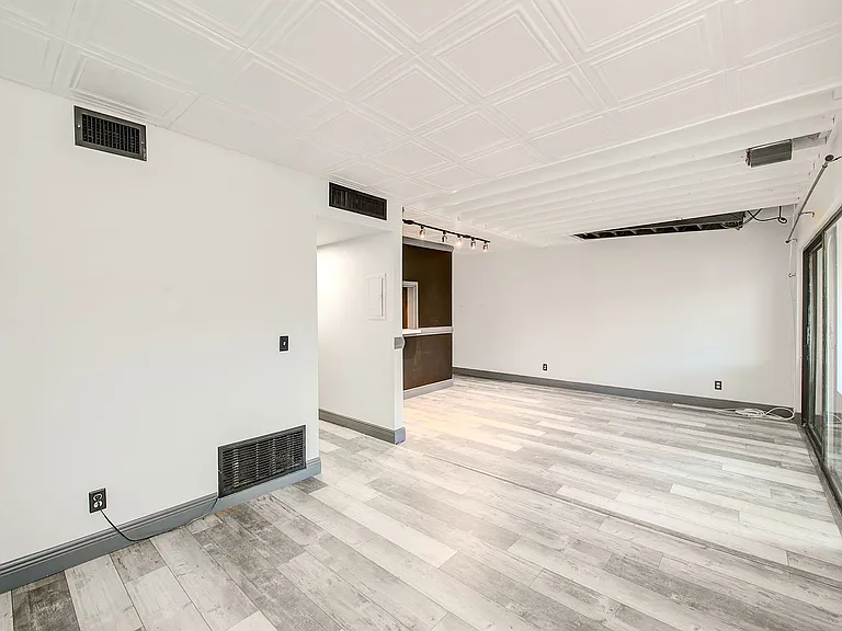 10-web-or-mls-_DSC0908_09_10_11_12_06052026