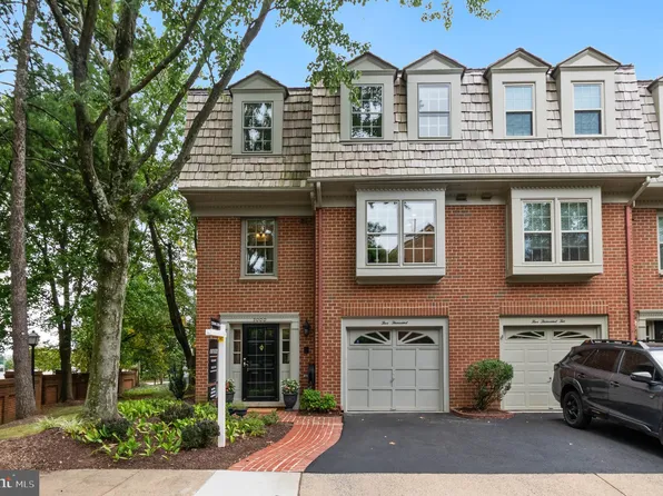 5000 Heritage Ln, Alexandria, VA 22311