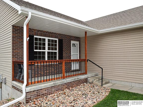 3rd image of 8118 Renatta Dr