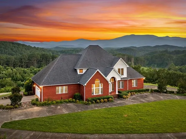 752 Cherokee Trl, Copperhill, TN 37317