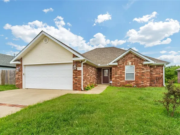 805 E Asher Dr, Rogers, AR 72758
