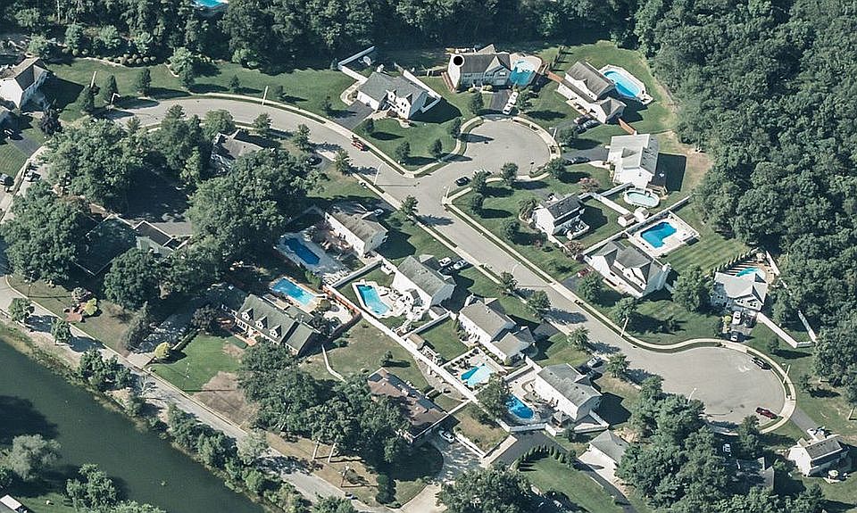 The Neighborhood 1