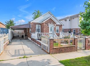 17446 Gladwin Ave, Fresh Meadows, NY 11365