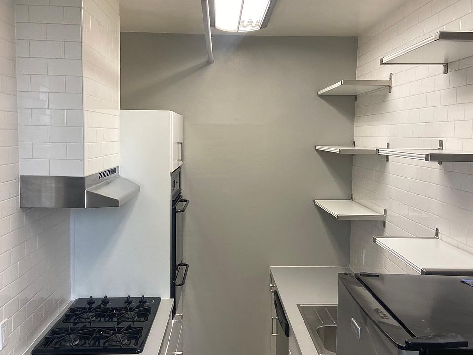 1st image of 5225 Hollywood Blvd #219