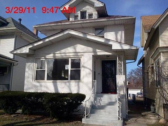 2nd image of 832 N Austin Blvd