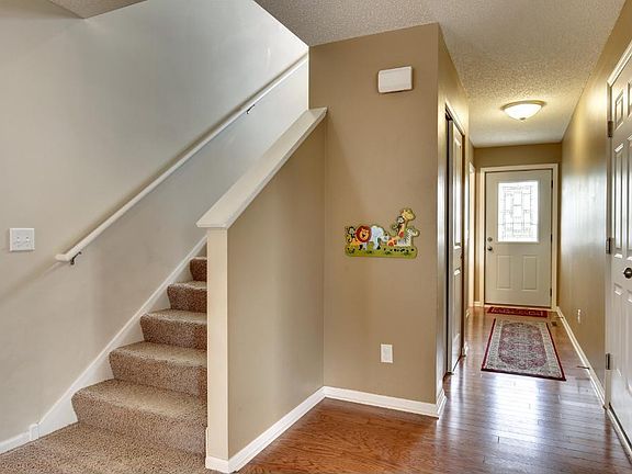 3rd image of 237 Morab Ave