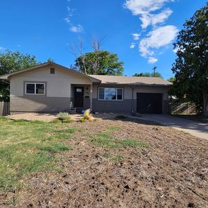 107 University Cir, Pueblo, CO, 81005