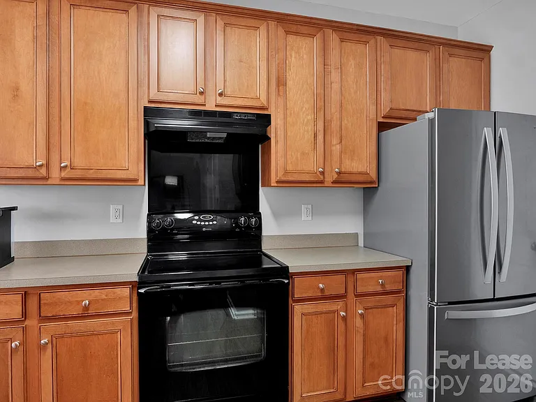 1401 Hammond Dr — Photo 18