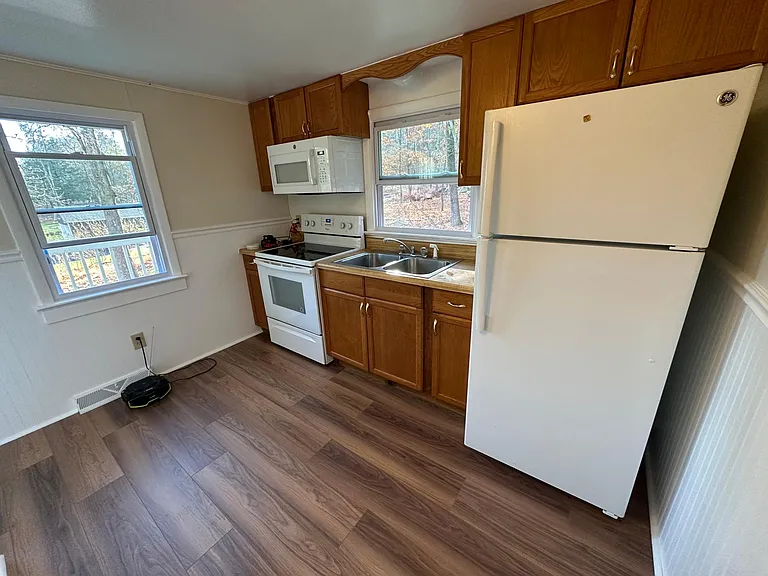 565 Marshalls Creek Rd — Photo 5