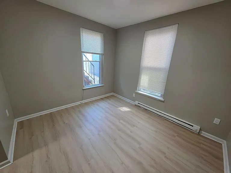 617 W Turner St — Photo 5