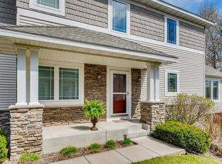 15847 Porchlight Ln, Eden Prairie, MN 55347