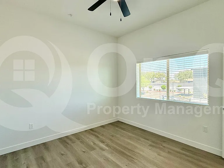 9160 N 67th Ave #202 — Photo 6