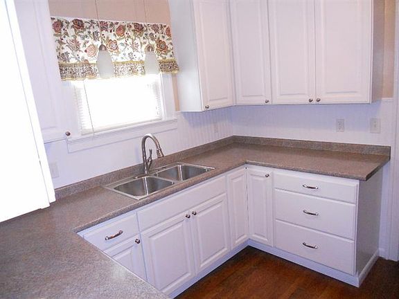 5th image of 5938 Pandora Ave
