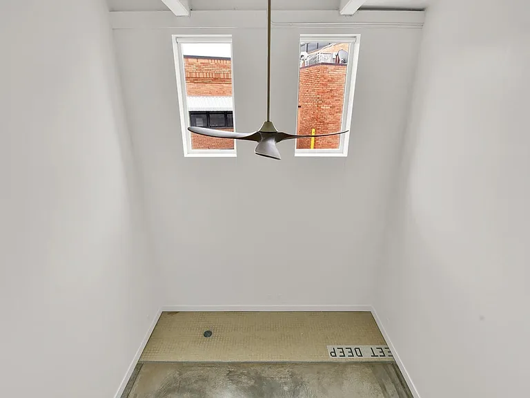 4500 S Kingshighway Blvd #11 — Photo 15