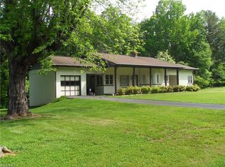 501 Cook Rd, Pilot Mountain, NC 27041