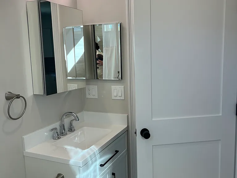 55-57 Reed Ave #2 — Photo 17