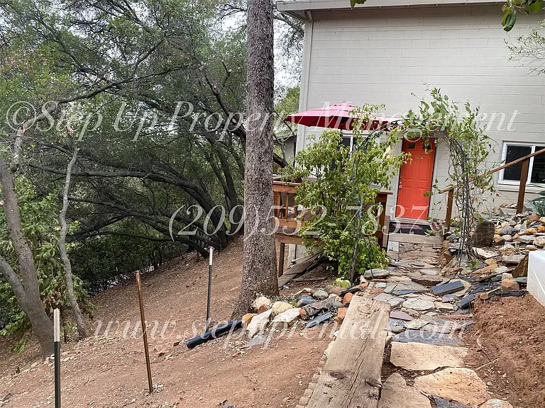 483 E Jackson St — Photo 9
