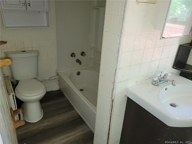 113 Southview St Waterbury CT Zillow