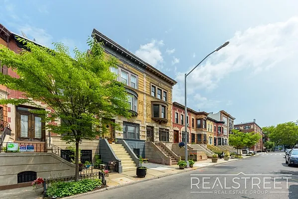 Rented by Real Street Inc | media 1