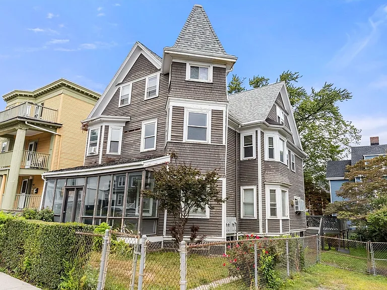 247 Park St #1 — Photo 25