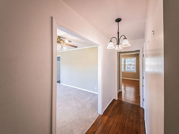 3rd image of 115 Post Oak Trl