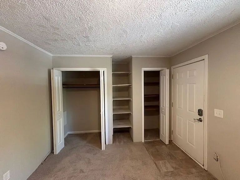 116 Creekside Dr — Photo 6