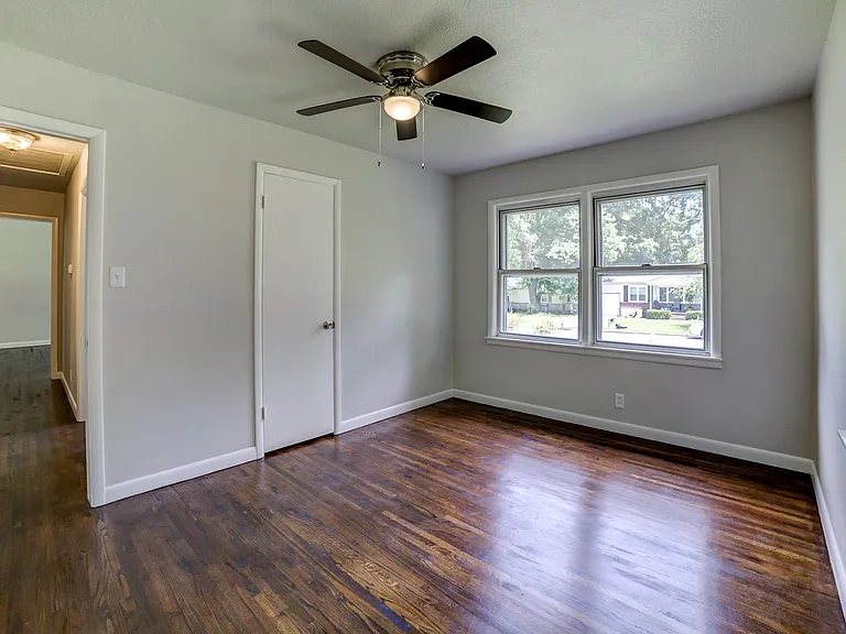 1618 S Ash Pl — Photo 20