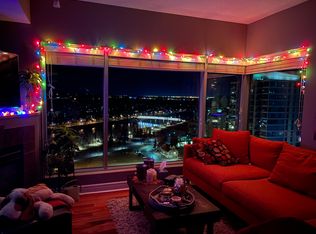 920 5th Ave SW, Calgary, AB T2P5P6