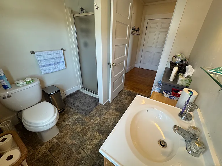 1047 Union Ave #2 — Photo 3