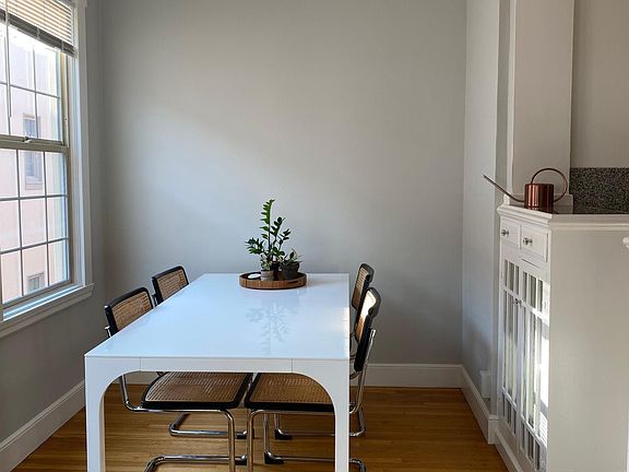4th image of 1750 Greenwich St #11