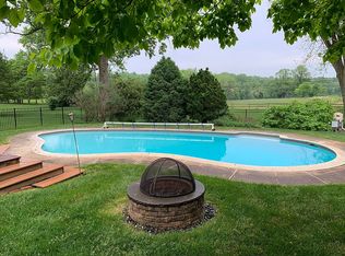 8 Courtney Rd, Wilmington, DE 19807