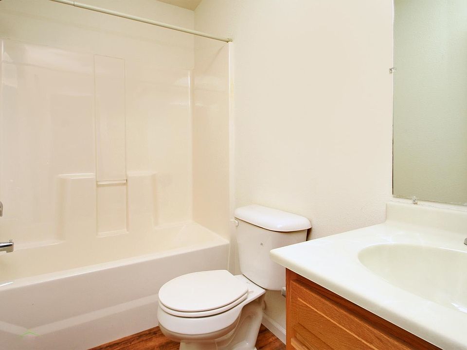 2nd image of 20939 Homer St