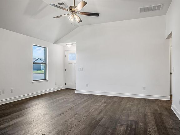 3rd image of 13517 Arrowhead Blvd