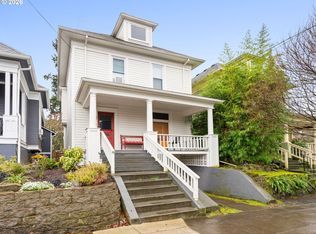 2712 SE Ash St, Portland, OR